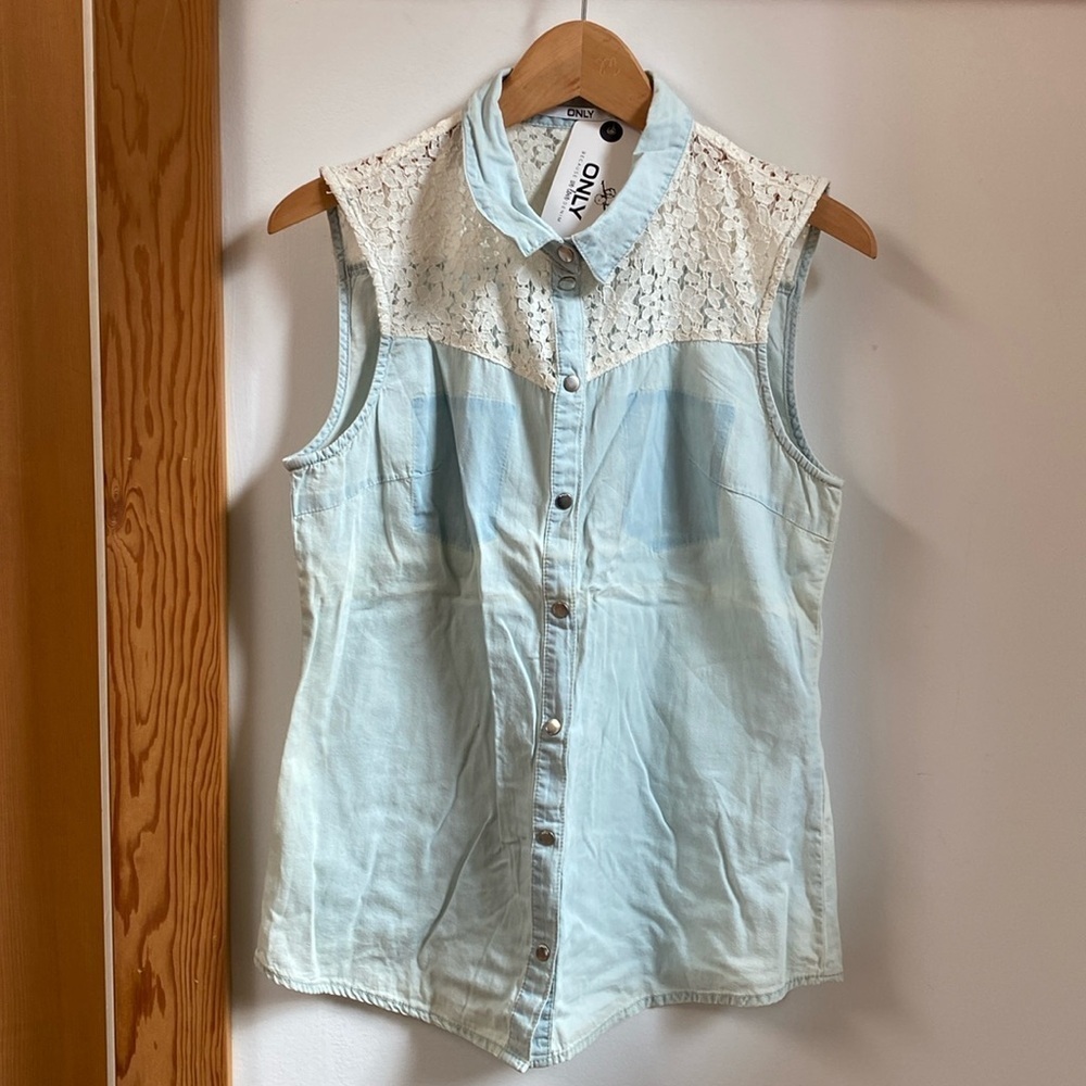 Only Snap Button Lace/Denim Top